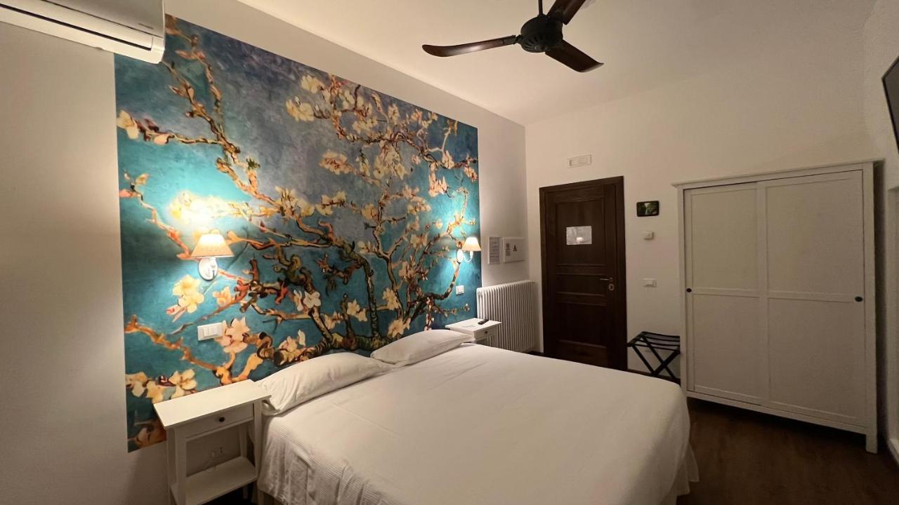 Guest House Le Gemelle Vagabonde Fiumicino Bagian luar foto